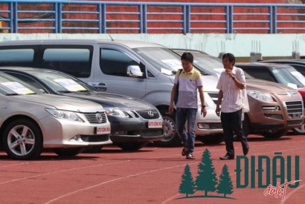 Thuê xe tự lái Khoảnh Khắc Việt