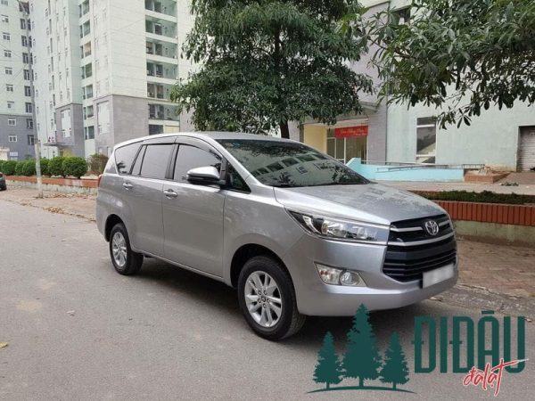 Xe du lịch Sơn Tuyết