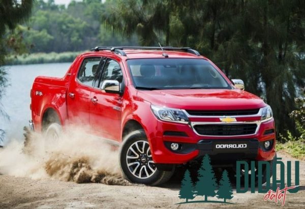 Xe tự lái có lái