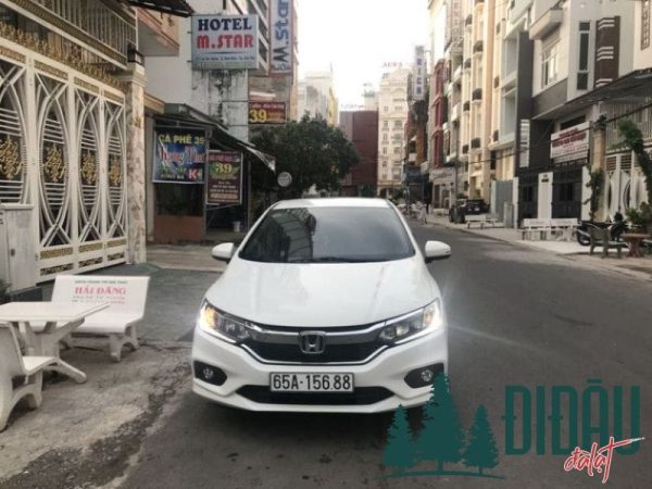 Thuê xe tự lái Lan Anh